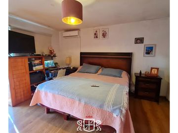 Casa en Príncipe De Gales, Pasaje Seguro. FHP
