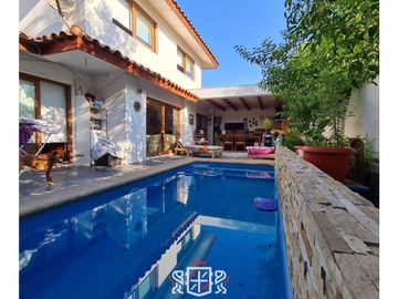Casa en Príncipe De Gales, Pasaje Seguro. FHP