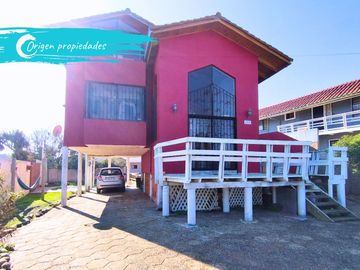 Increíble Casa Sólida A Pasos Del Mar, El Quisco Norte