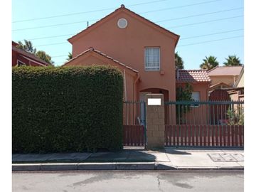 Casa Modelo Bilbao En Valle Lo Campino Quilicura. Mossaa