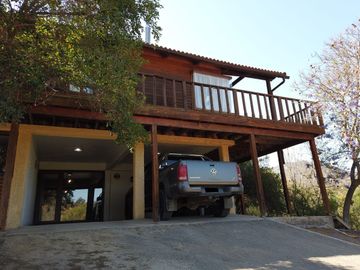 Hermosa Casa Con Vista A La Campana // Las Palmas De Ocoa -
