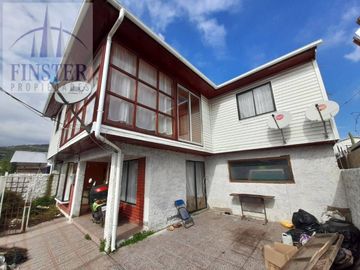 Finster Vende Linda Casa 180m2 Construidos, San Pedro, Quill