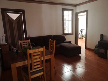 Se Vende Hermosa Y Amplia  Casa En Recoleta. Mossaa