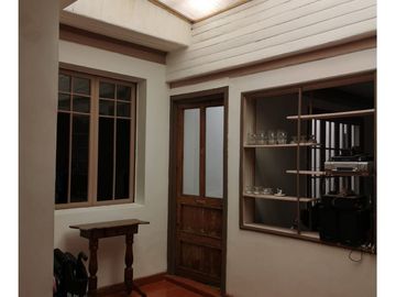Se Vende Hermosa Y Amplia  Casa En Recoleta. Mossaa