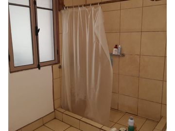 Se Vende Hermosa Y Amplia  Casa En Recoleta. Mossaa