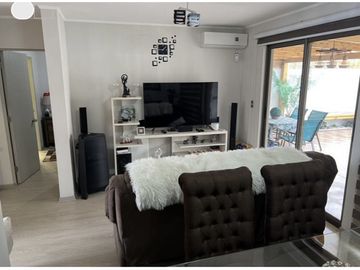 Venta De Hermosa  Casa En Condominio Aires  De Buin. Mossaa