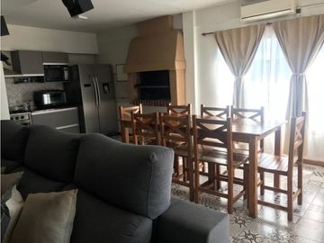 Casa 6 Ambientes, Grandes Comodidades-Oportunidad!! Retasada