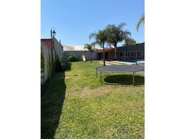 Casa 6 Ambientes, Grandes Comodidades-Oportunidad!! Retasada