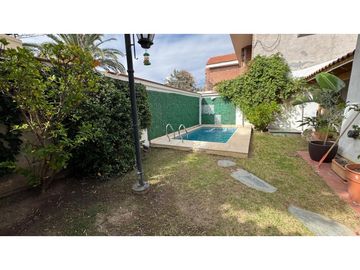 VENDE CASA EN LA SEXTA SECCION MENDOZA - apta crédito
