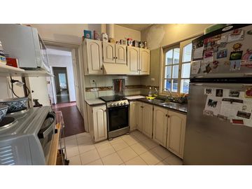VENDE CASA EN LA SEXTA SECCION MENDOZA - apta crédito