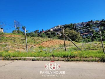 Terreno En  Viña  Sector Recreo , Con Vista  Oportunidad - F
