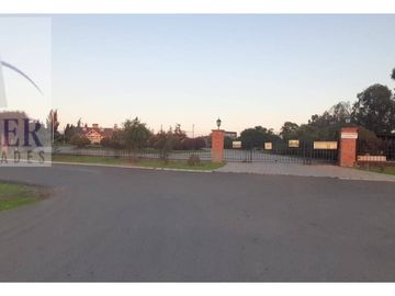 Finster Vende Parcela De 5000 M² En Condominio Fundo Valle A