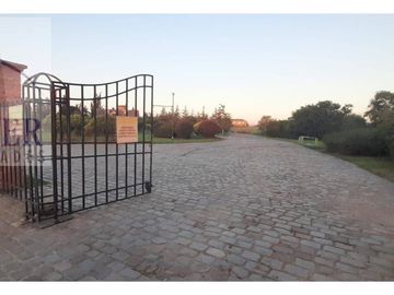 Finster Vende Parcela De 5000 M² En Condominio Fundo Valle A