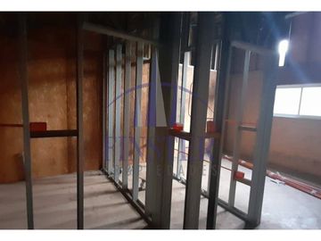 Finster Vende Parcela Con Casa Por Terminar En Condominio Ca