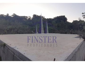 Finster Vende Parcela Con Casa Por Terminar En Condominio Ca
