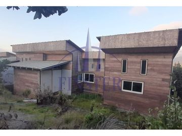 Finster Vende Parcela Con Casa Por Terminar En Condominio Ca