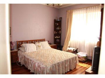 Gestimob , Vende Casa Con Excelente Ubicación Para Inversion