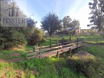 Finster Vende Hermosa Parcela De 25.000 M2 Valle Alegre, Qui