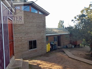 Finster Vende Hermosa Parcela De 25.000 M2 Valle Alegre, Qui