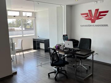 Oficina en Rancho San Francisco