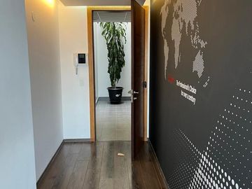 Oficina en Rancho San Francisco