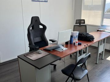Oficina en Rancho San Francisco