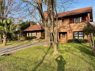 CHALET DE 4 AMB CON PISCINA EN COUNTRY EL PARAISO