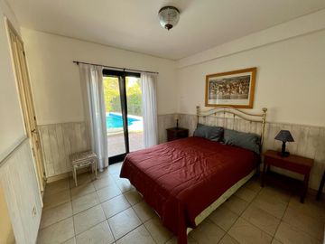CHALET DE 4 AMB CON PISCINA EN COUNTRY EL PARAISO