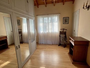 CHALET DE 4 AMB CON PISCINA EN COUNTRY EL PARAISO