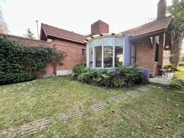 CHALET DE 4 AMB CON PISCINA EN COUNTRY EL PARAISO