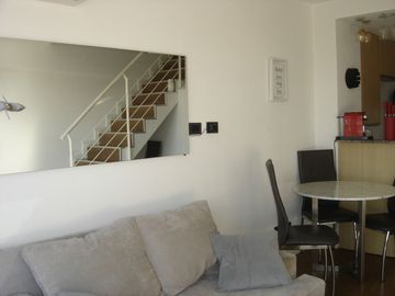 Bellisimo Departamento 2 Ambientes en Duplex Apto Profesional Baño y Toilette