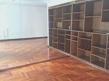 Caballito/Muy Buen Departamento 4 Ambientes con Dependencia y Cochera