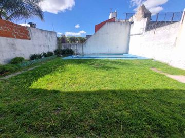 Chalet en venta en Parque Quirno