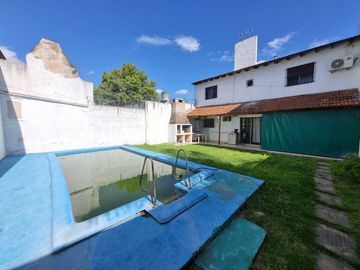 Chalet en venta en Parque Quirno
