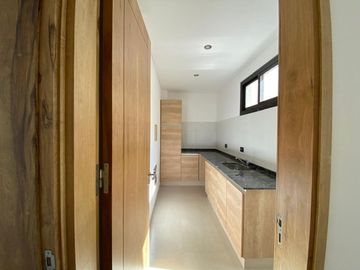 CASA CATEGORÍA BARRIO LA TOSCANA VISTALBA