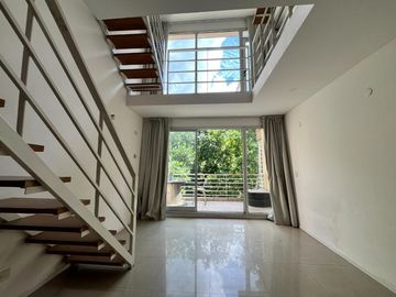 DPTO. LOFT 2 amb VENTA. Terraza propia, balcón.