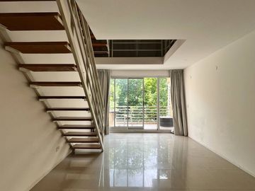 DPTO. LOFT 2 amb VENTA. Terraza propia, balcón.