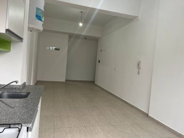VENTA CASEROS AMPLIO MONOAMBIENTE BAJAS EXPENSAS