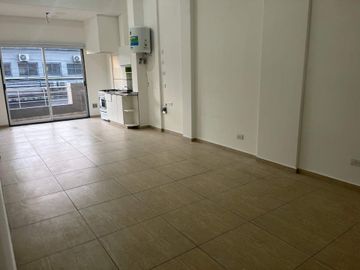 VENTA CASEROS AMPLIO MONOAMBIENTE BAJAS EXPENSAS