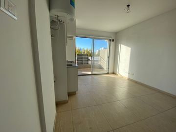 VENTA 1 AMBIENTE. BAJAS EXPENSAS. MUY LUMINOSO