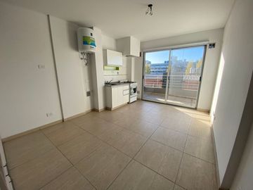 VENTA 1 AMBIENTE. BAJAS EXPENSAS. MUY LUMINOSO