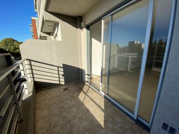 VENTA 1 AMBIENTE. BAJAS EXPENSAS. MUY LUMINOSO