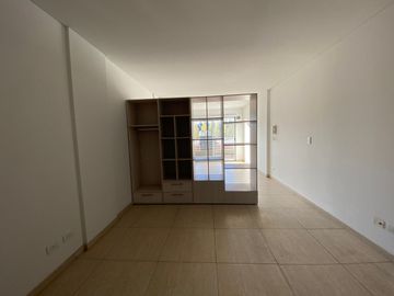 VENTA 1 AMBIENTE. BAJAS EXPENSAS. MUY LUMINOSO