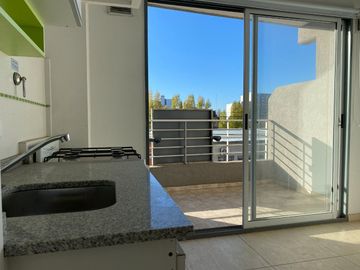 VENTA 1 AMBIENTE. BAJAS EXPENSAS. MUY LUMINOSO