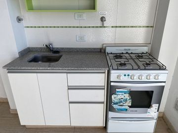 VENTA 1 AMBIENTE. BAJAS EXPENSAS. MUY LUMINOSO