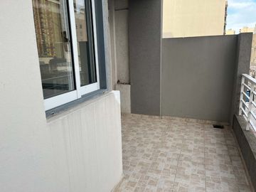 VENTA 2 AMBIENTES CON BALCÓN. POSIB DE FINANCIAR.