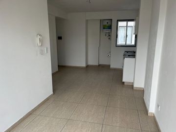 VENTA 2 AMBIENTES CON BALCÓN. POSIB DE FINANCIAR.