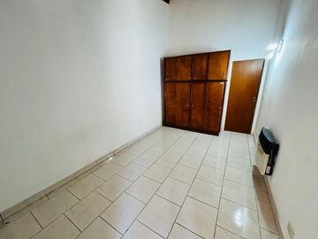 Casa de 7 ambientes y 5 habitaciones venta Ezeiza