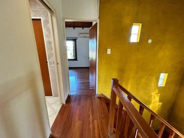 Casa de 7 ambientes y 5 habitaciones venta Ezeiza