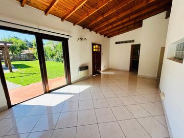 Casa de 7 ambientes y 5 habitaciones venta Ezeiza